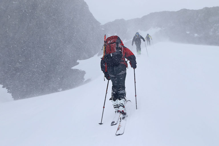 Alpine skitouring in Lyngen. Photo: Nils-Erik Bjørholt / Lyngenguide