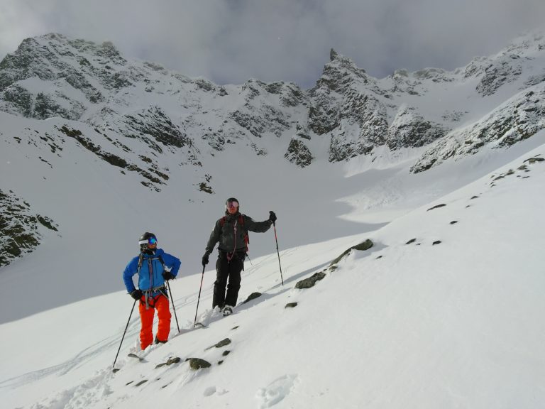 Alpine skitouring in Lyngen. Photo: Mikal Nerberg / Lyngenguide