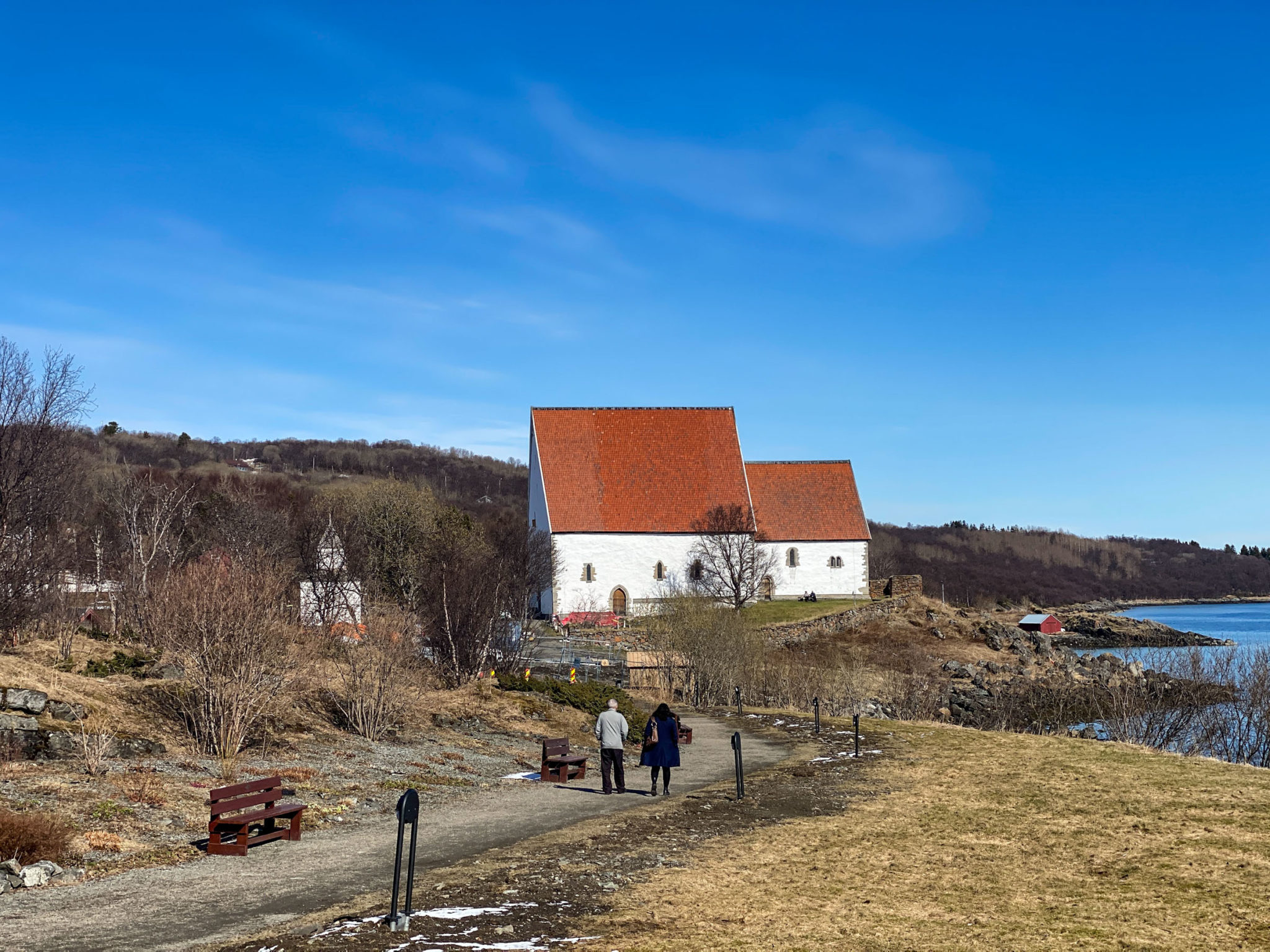 The path goes here, to Trondenes, with a lot of attractions © Knut Hansvold