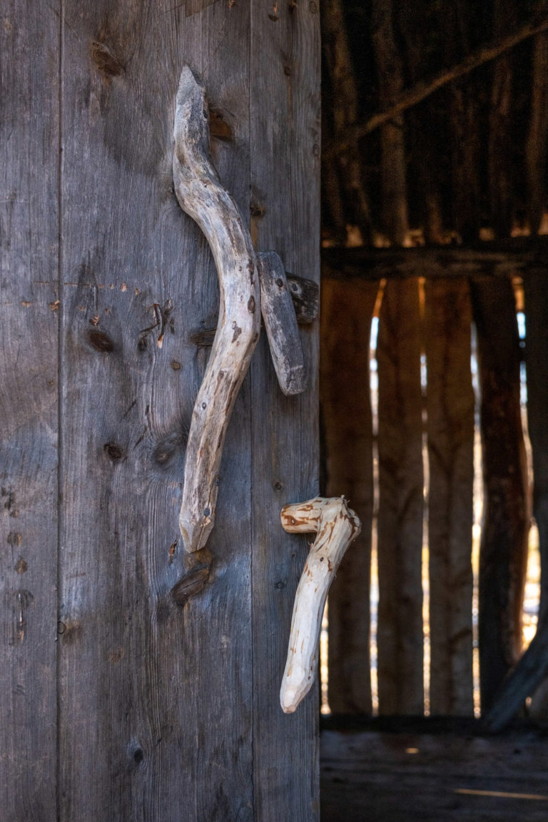 The door to the turf hut in Øverkaperdalen, part of Midt-Troms Museum © Dag Arild Larsen / Midt-Troms museum