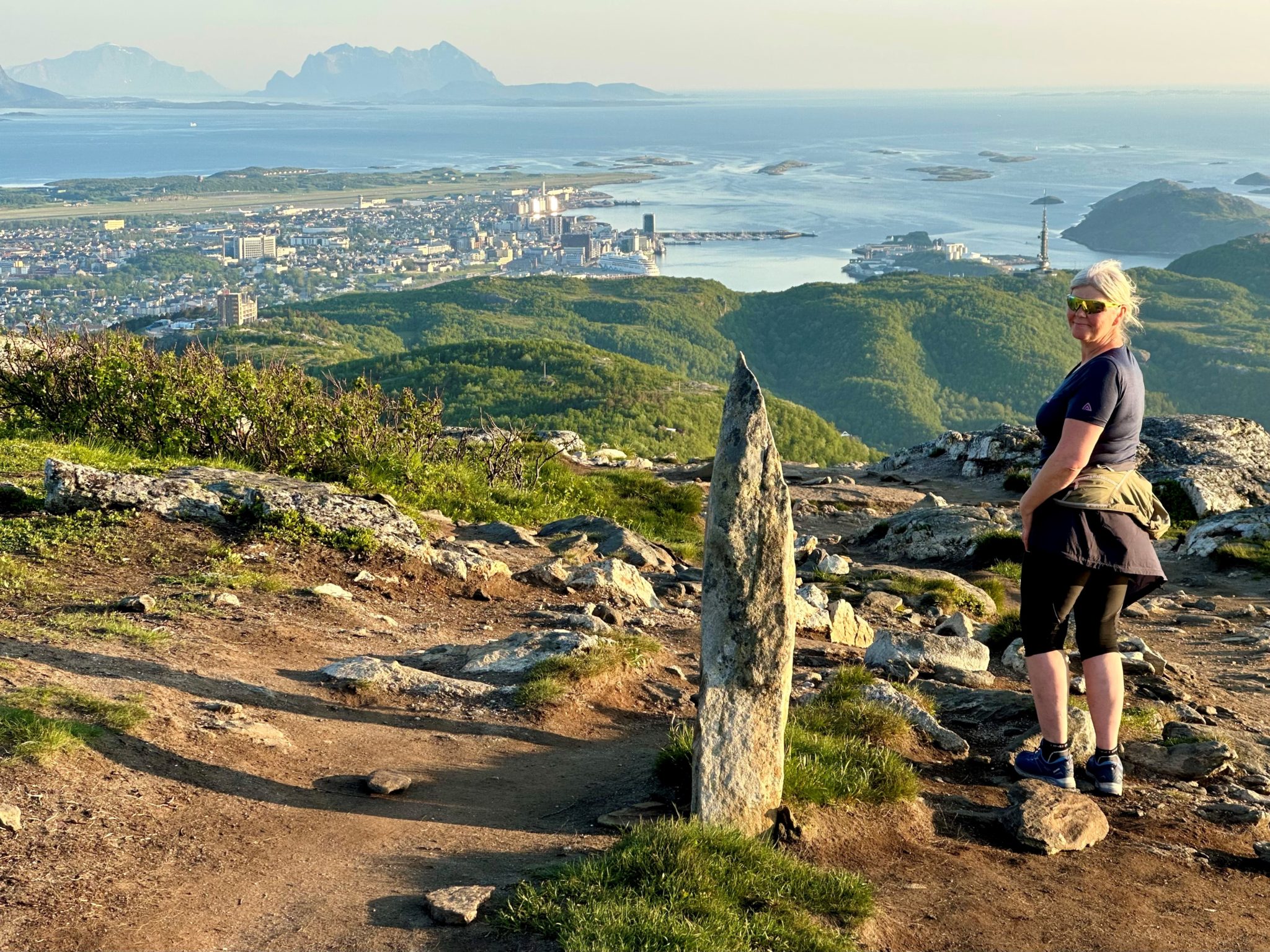 Keiserstien up to Keiservarden, the town mountain in Bodø. Photo: Roger Johansen / nordnorge.dev09.dekodes.no