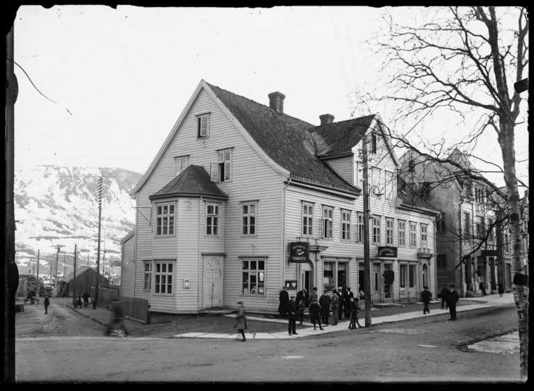 The environment around Verdensteatret when it was new. Photo: Christian Hansen, ©fotoarkiv@perspektivet.no.