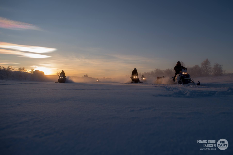 Snøscootertur alta event finnmarksvidda frikant vinter winter snow mobile safari